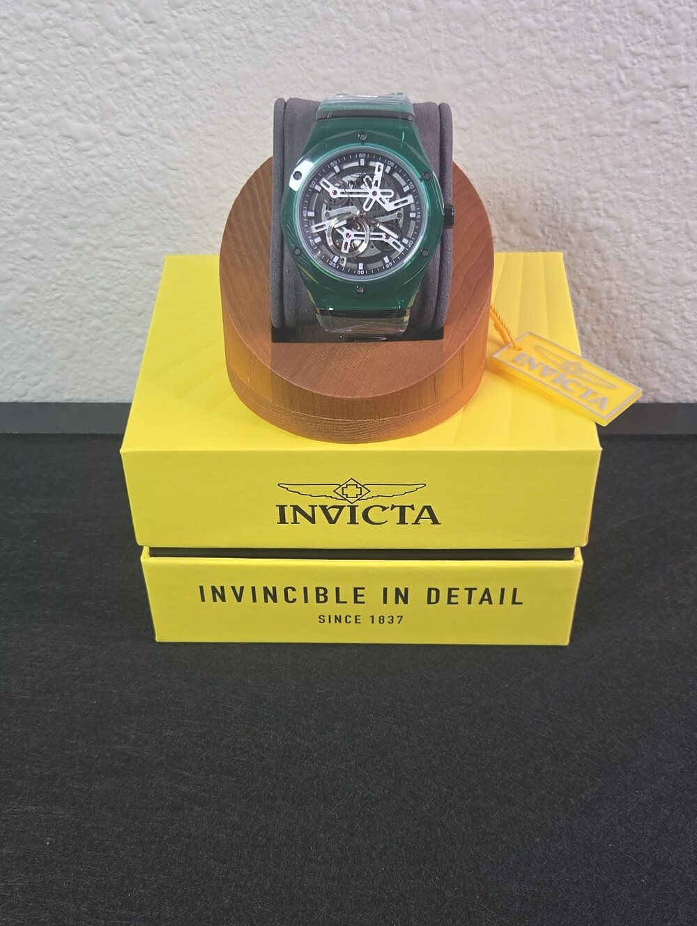 Invicta Speedway Men’s 45mm Watch Green Black Silver Dial Quartz 51117
